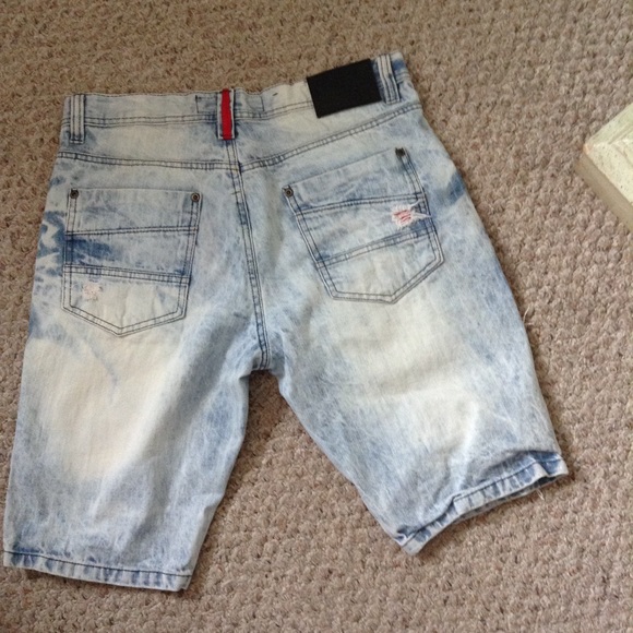 SOUTHPOLE DISTRESSED MENS SHORTS 30 NWOT - Picture 2 of 5